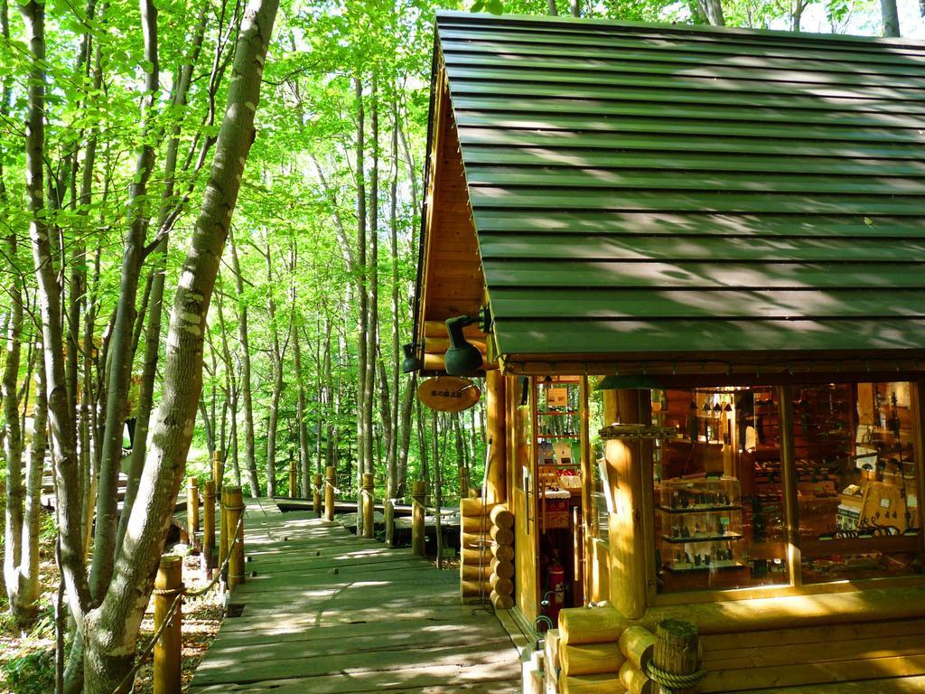 Shin Furano Prince Hotel מראה חיצוני תמונה The Log Cabin