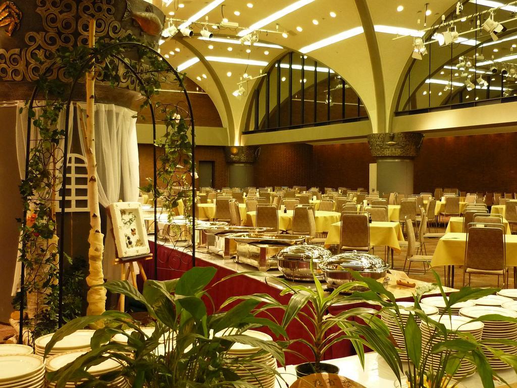 Shin Furano Prince Hotel מראה חיצוני תמונה The Grand Ballroom
