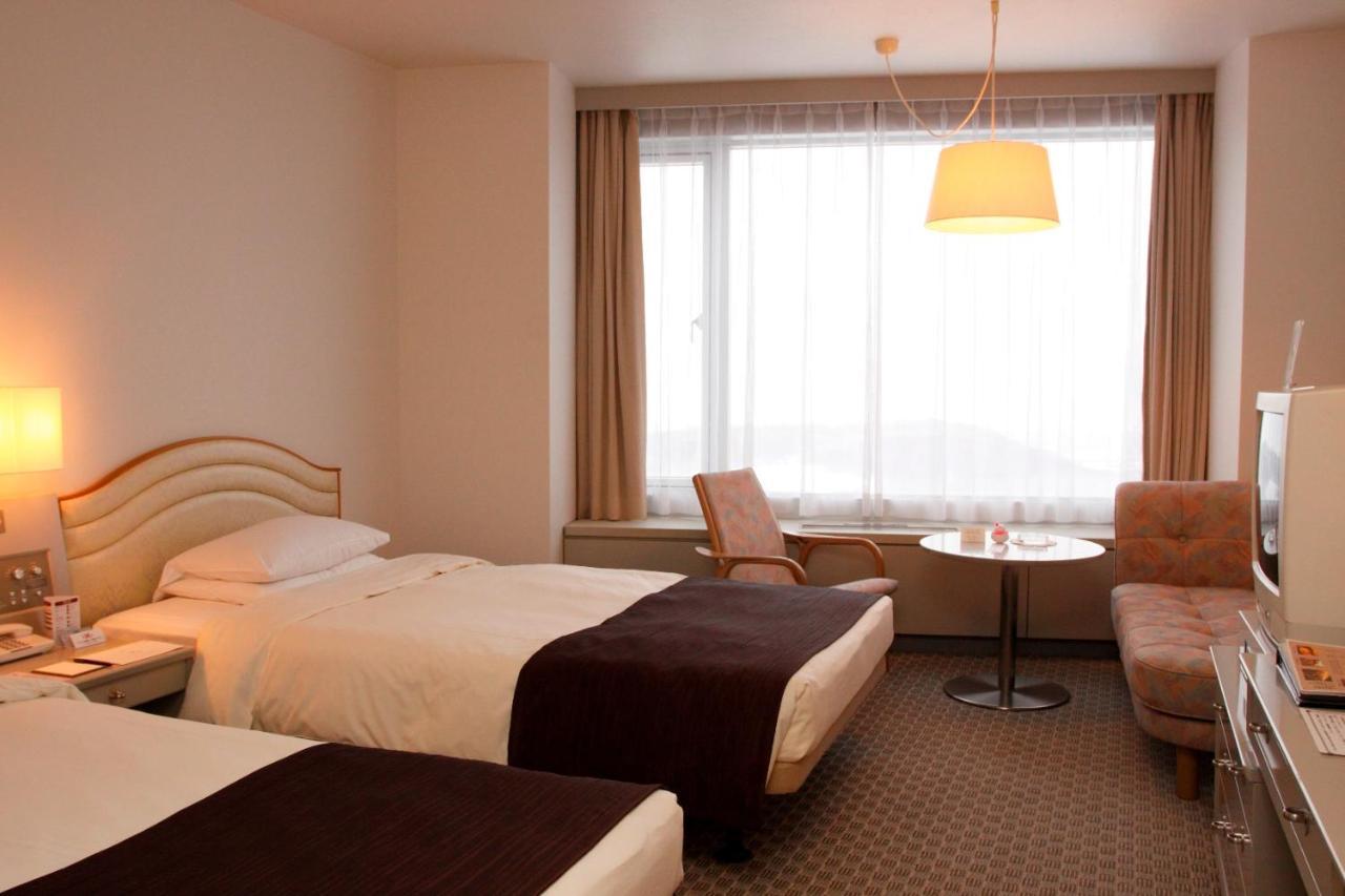 Shin Furano Prince Hotel מראה חיצוני תמונה A room at the hotel